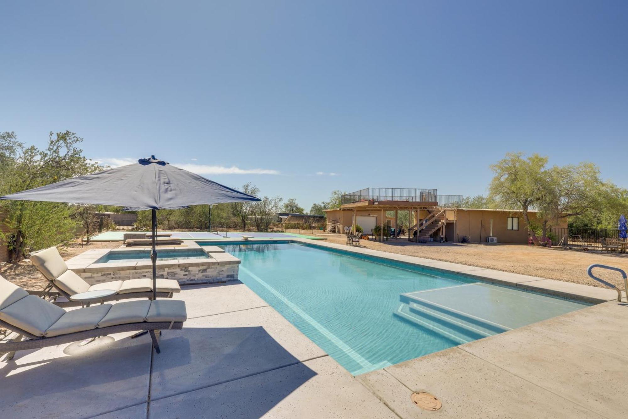 Oro Valley Retreat With Pool, Spa And Rooftop Views! Eksteriør billede